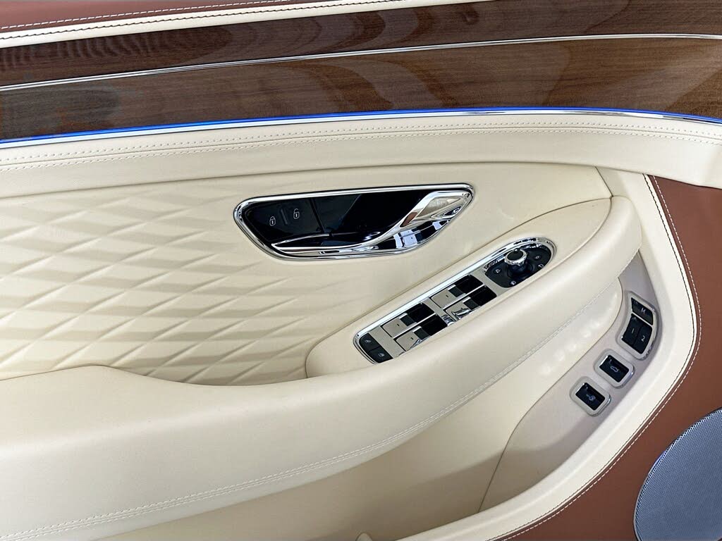 2026 Bentley Continental GTC Azure AWD photo 15