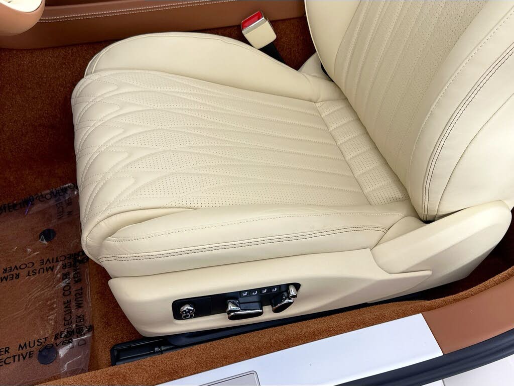 2026 Bentley Continental GTC Azure AWD photo 16