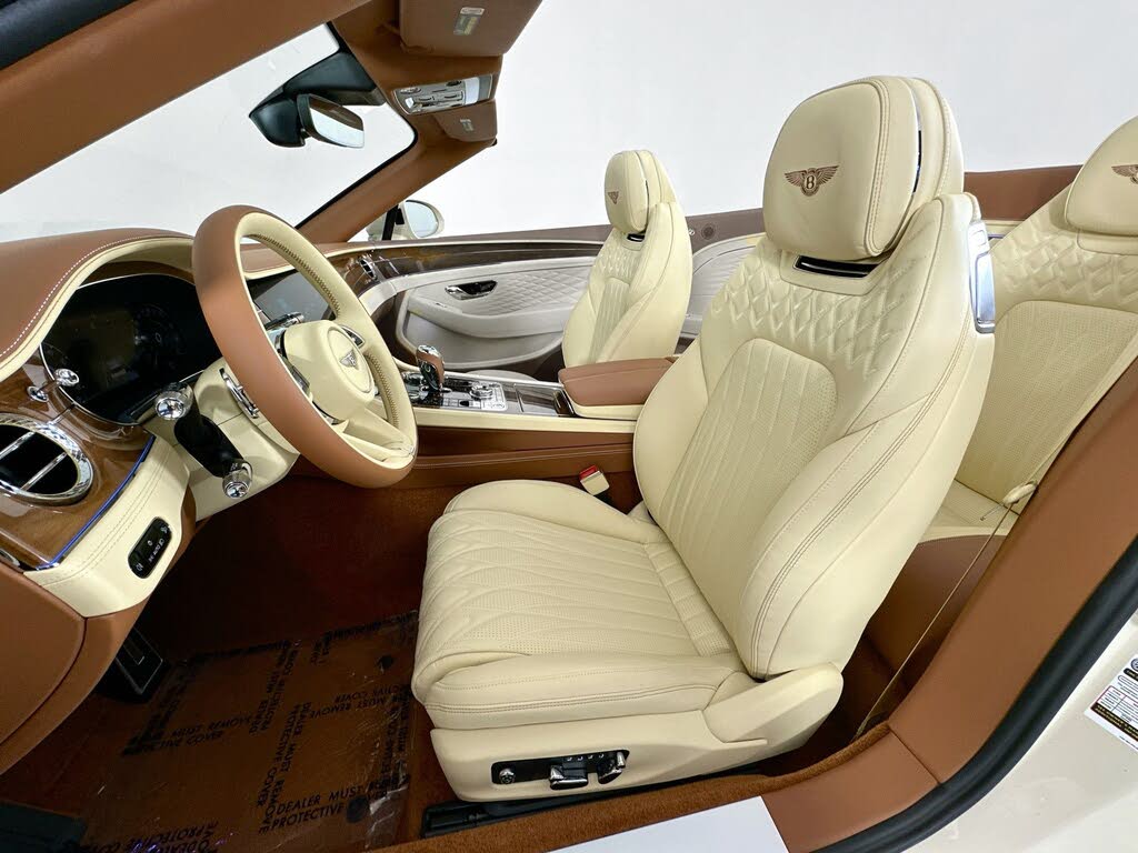 2026 Bentley Continental GTC Azure AWD photo 18