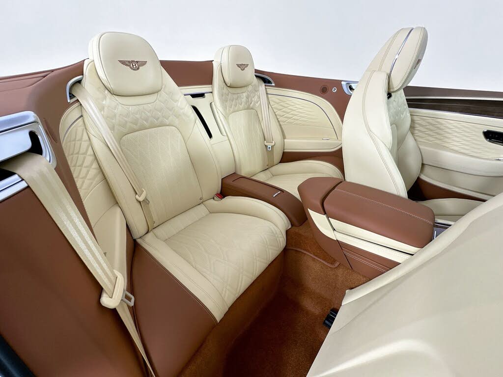 2026 Bentley Continental GTC Azure AWD photo 23