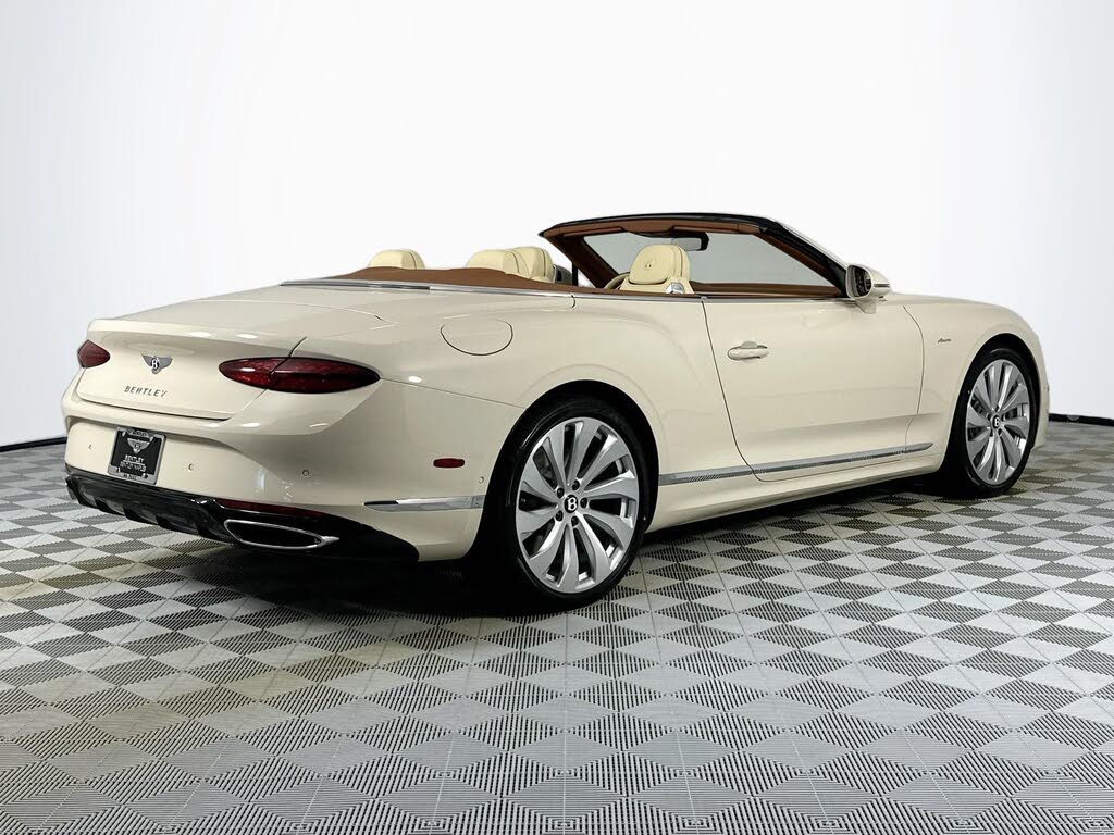 2026 Bentley Continental GTC Azure AWD photo 5