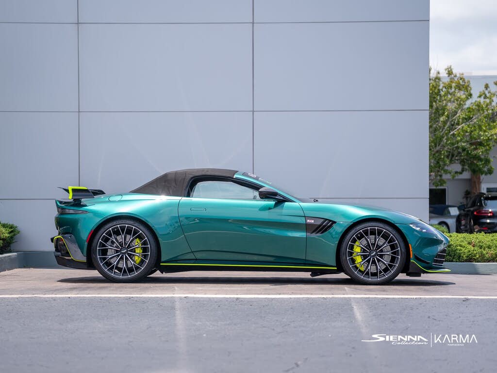 2022 Aston Martin Vantage F1 Edition Convertible RWD photo 12