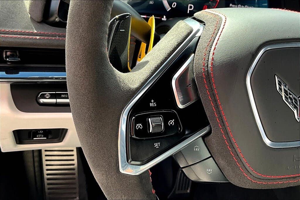 2023 Chevrolet Corvette Z06 3LZ Coupe RWD photo 11