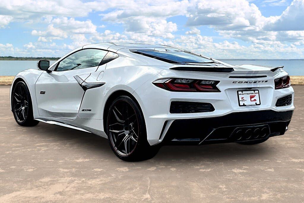 2023 Chevrolet Corvette Z06 3LZ Coupe RWD photo 6