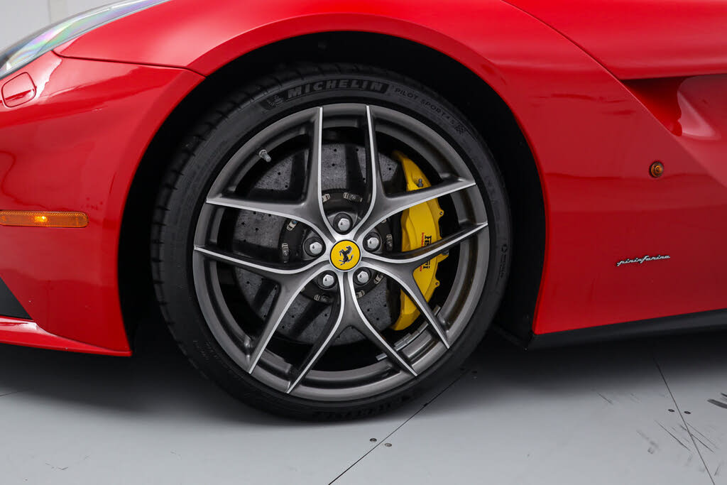 2014 Ferrari F12 Berlinetta Coupe photo 14
