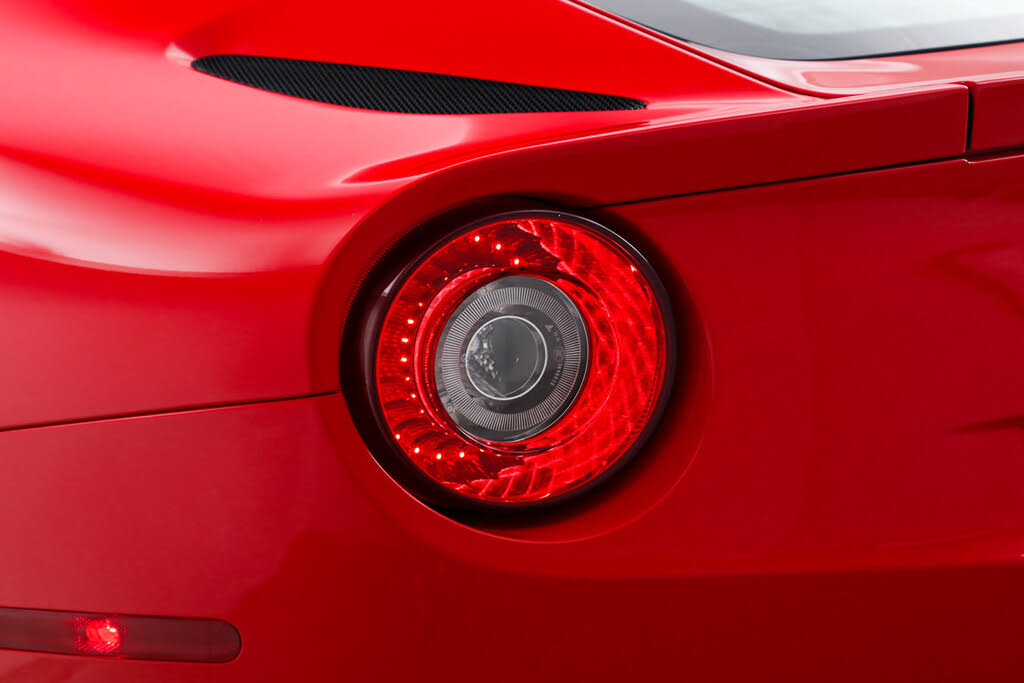 2014 Ferrari F12 Berlinetta Coupe photo 16