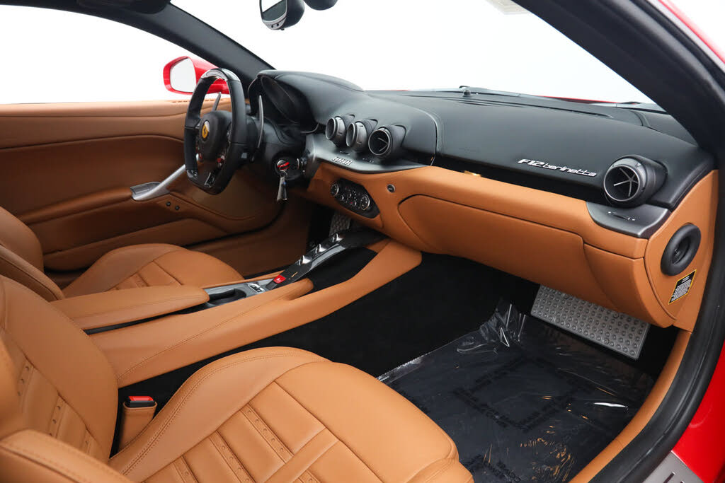 2014 Ferrari F12 Berlinetta Coupe photo 19