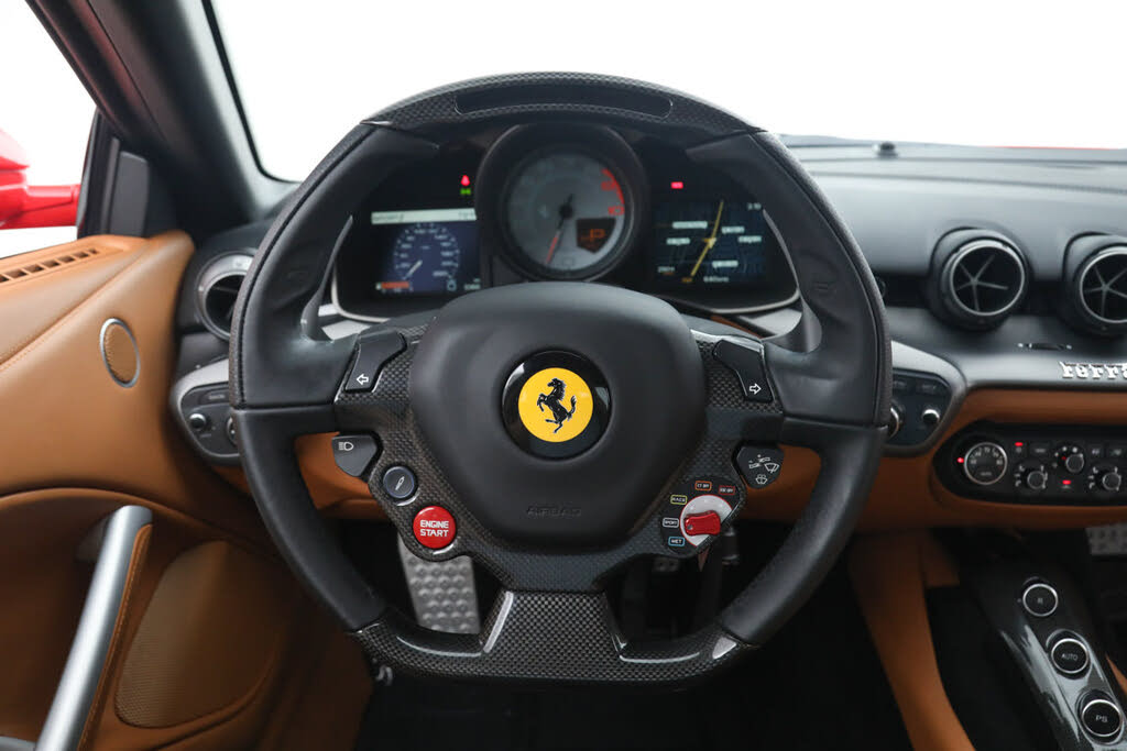 2014 Ferrari F12 Berlinetta Coupe photo 6