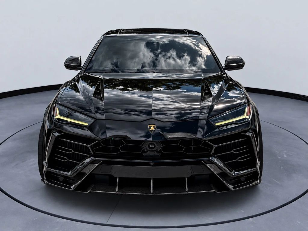 2020 Lamborghini Urus AWD