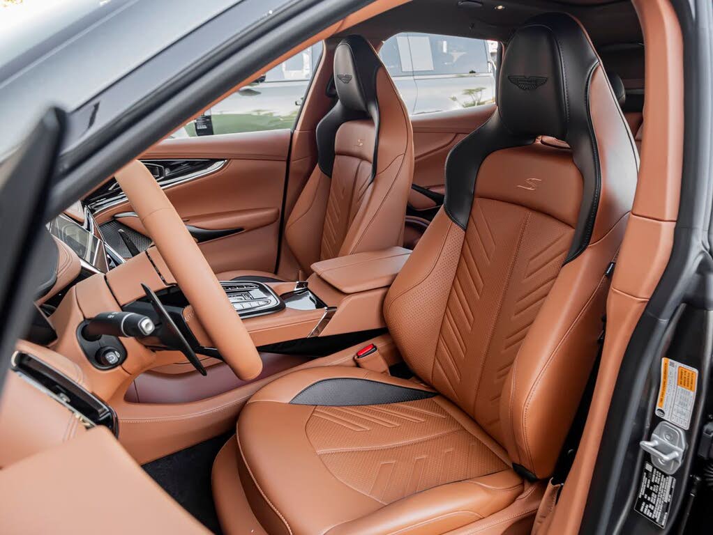 2026 Aston Martin DBX S AWD photo 14