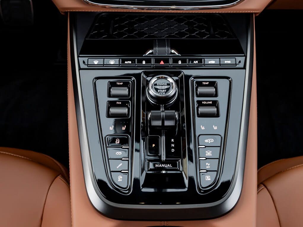 2026 Aston Martin DBX S AWD photo 20