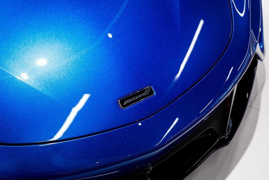 2026 McLaren Artura RWD photo 2