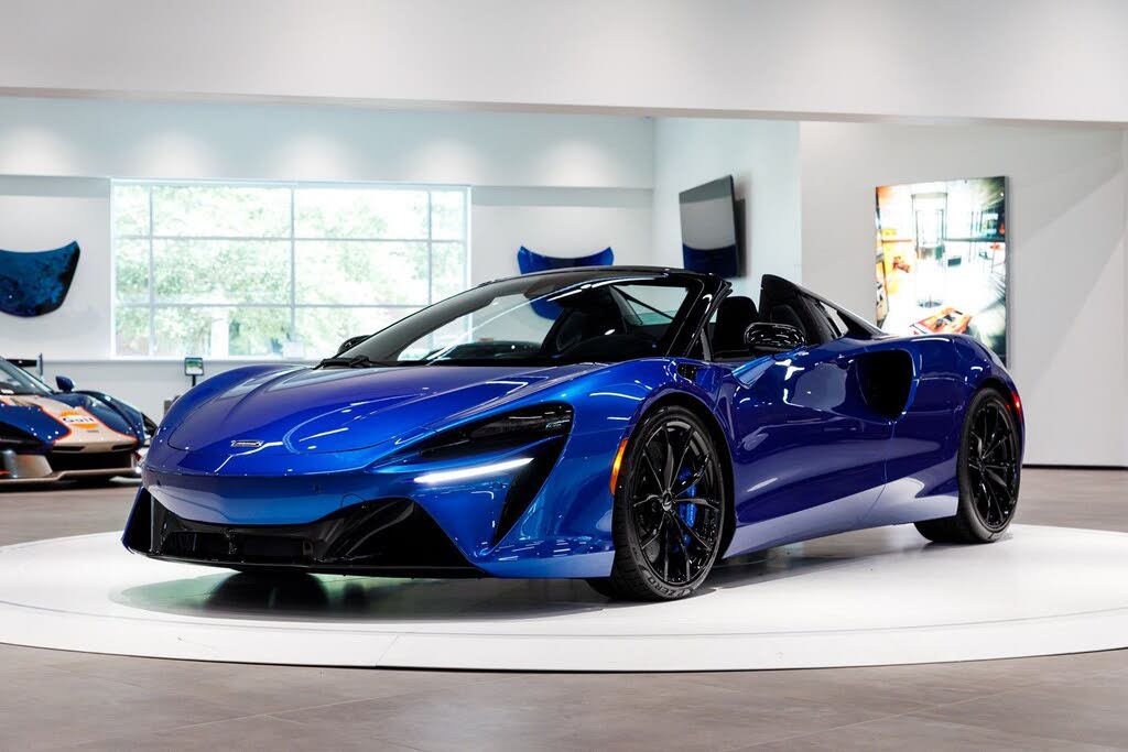 2026 McLaren Artura RWD photo 22