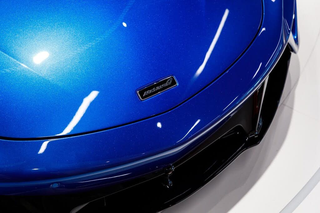 2026 McLaren Artura RWD photo 10