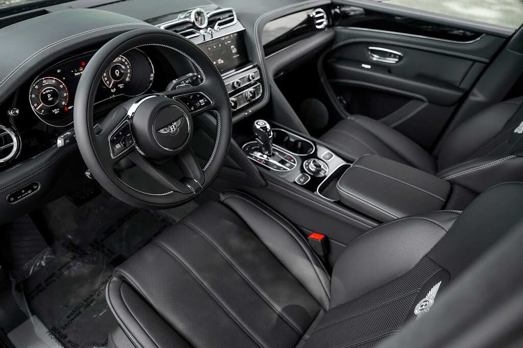 2026 Bentley Bentayga V8 AWD photo 4