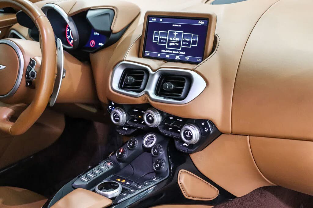 2020 Aston Martin Vantage RWD photo 13