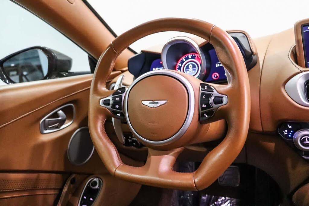 2020 Aston Martin Vantage RWD photo 15
