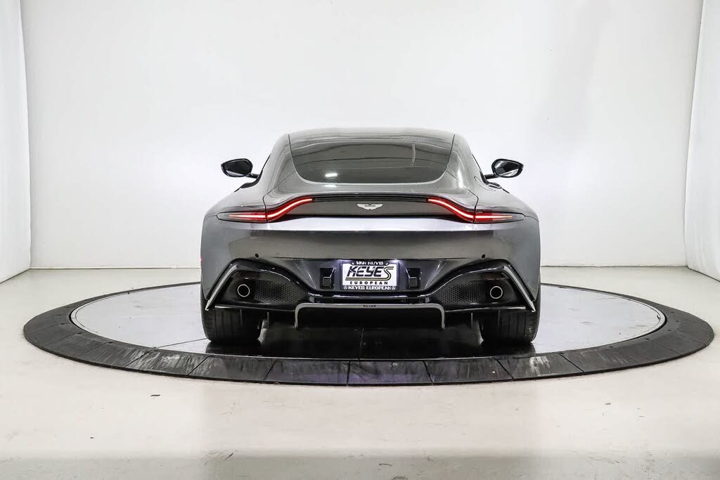 2020 Aston Martin Vantage RWD photo 3