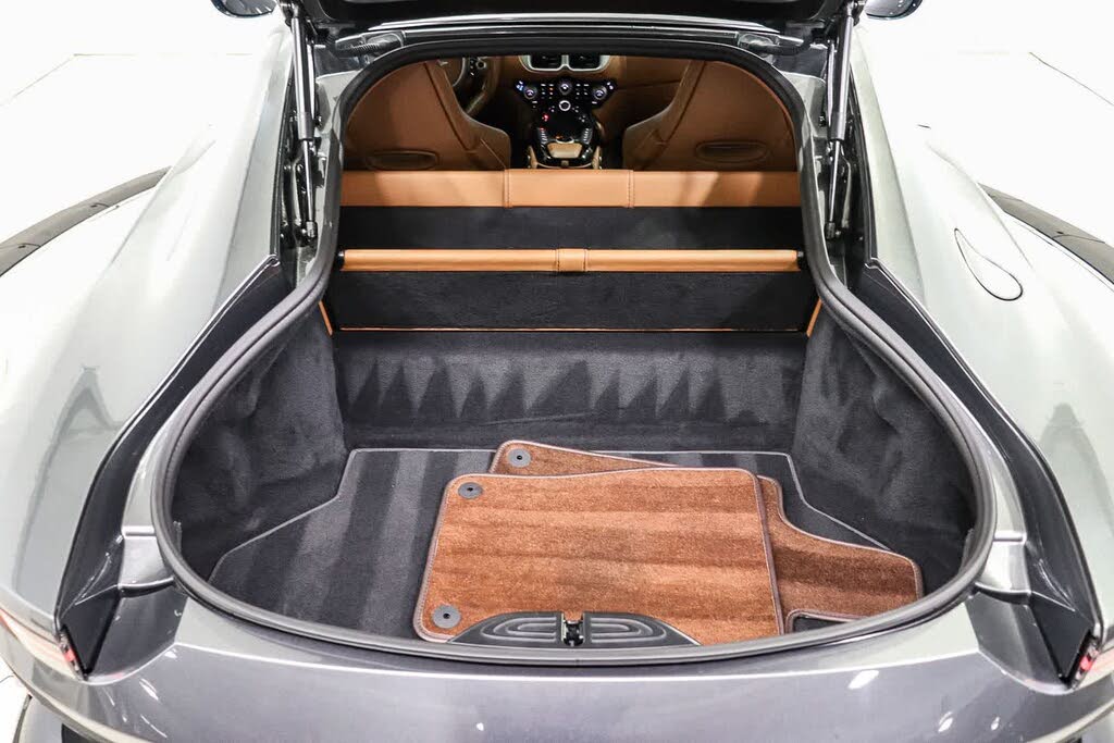 2020 Aston Martin Vantage RWD photo 23