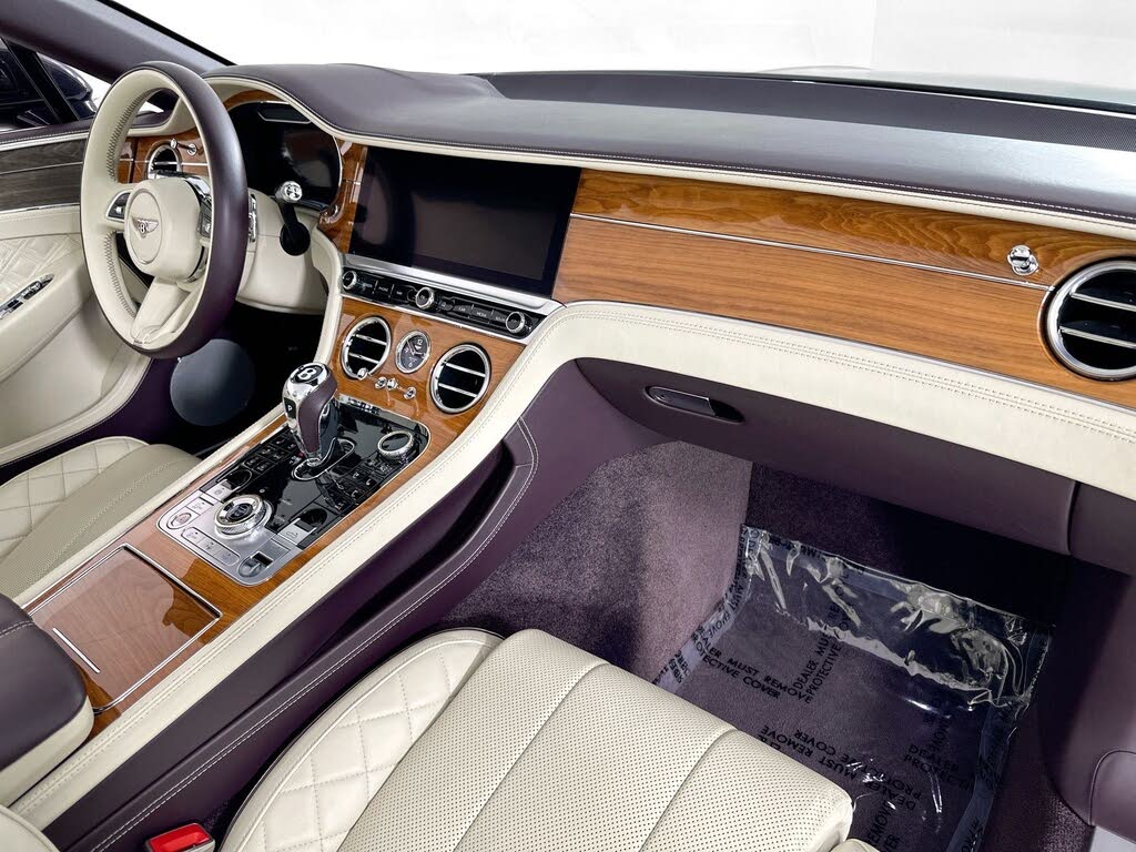 2022 Bentley Continental GTC V8 AWD photo 2
