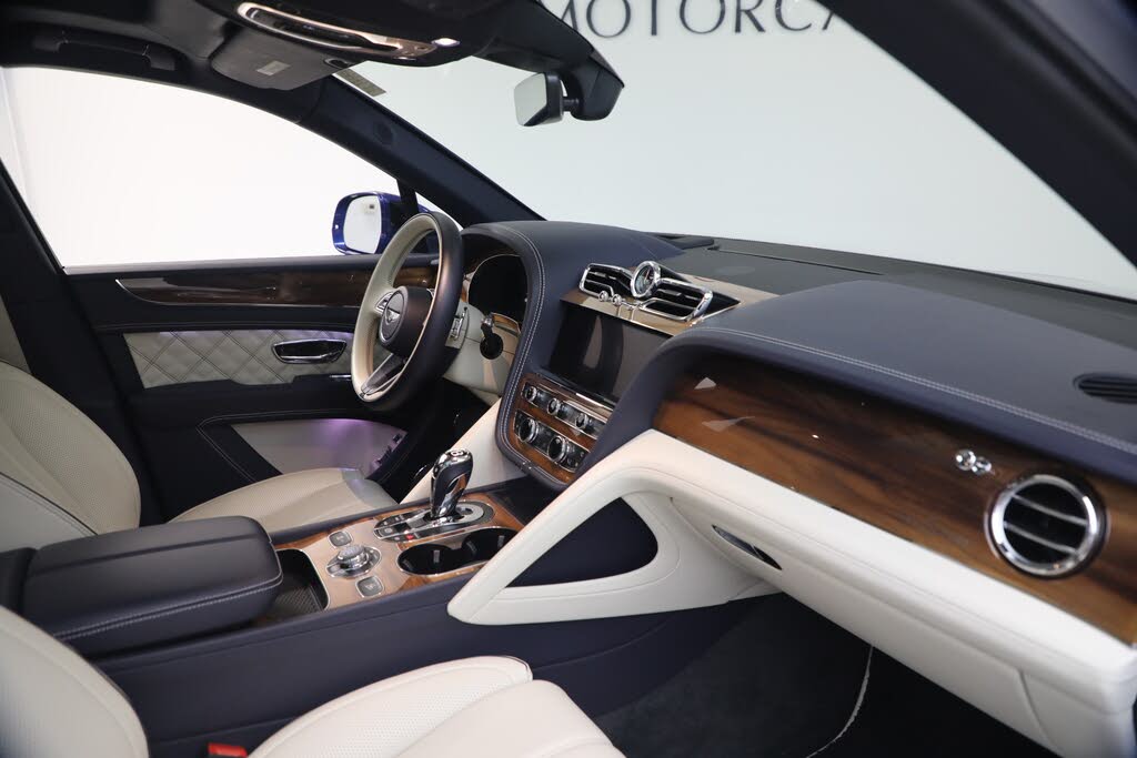 2022 Bentley Bentayga V8 AWD photo 22