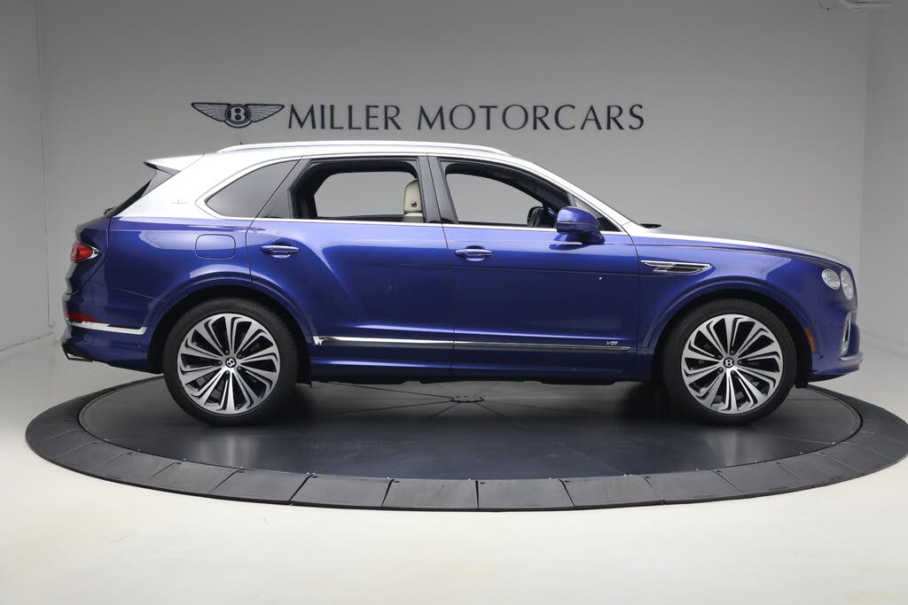 2022 Bentley Bentayga V8 AWD photo 9