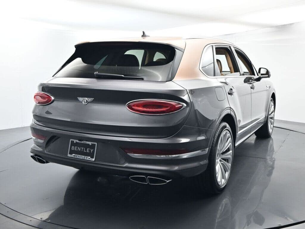 2026 Bentley Bentayga Azure V8 AWD photo 13