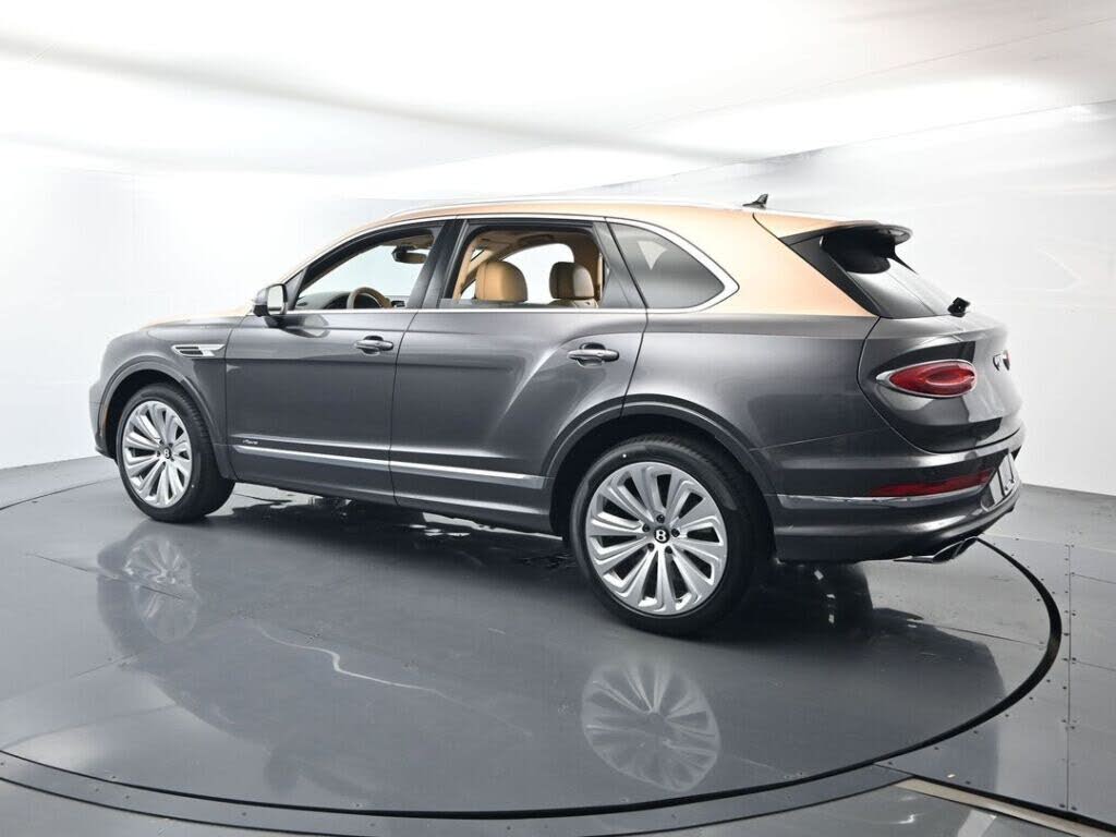 2026 Bentley Bentayga Azure V8 AWD photo 3