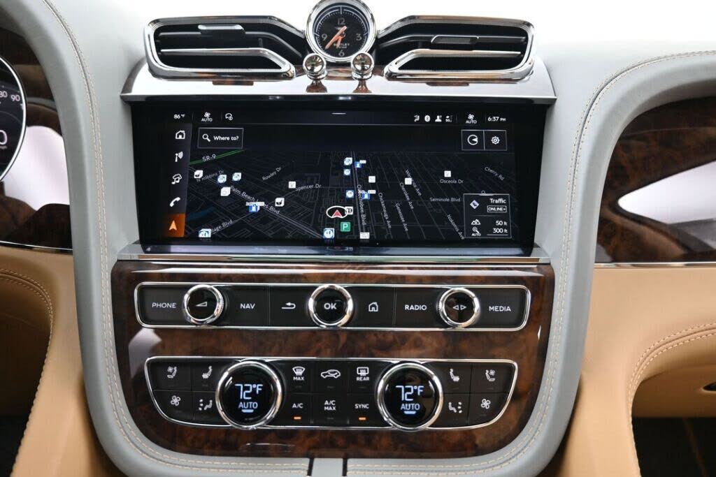 2026 Bentley Bentayga Azure V8 AWD photo 22