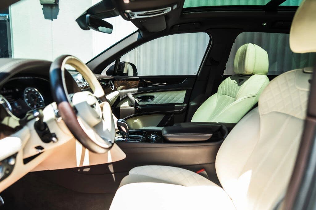 2018 Bentley Bentayga W12 Signature Edition AWD photo 15