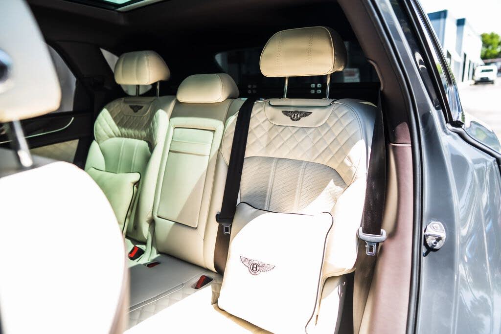 2018 Bentley Bentayga W12 Signature Edition AWD photo 17