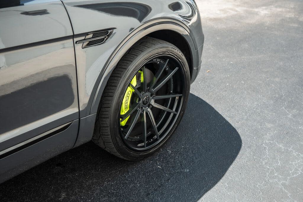 2018 Bentley Bentayga W12 Signature Edition AWD photo 10