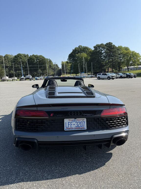 2022 Audi R8 quattro V10 Performance Spyder AWD photo 5 of 24