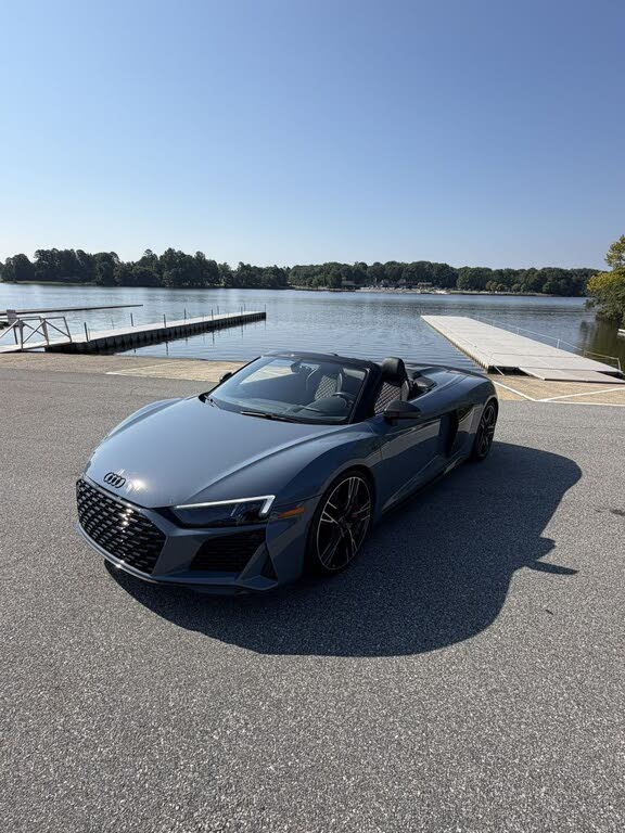 2022 Audi R8 quattro V10 Performance Spyder AWD photo 6 of 24