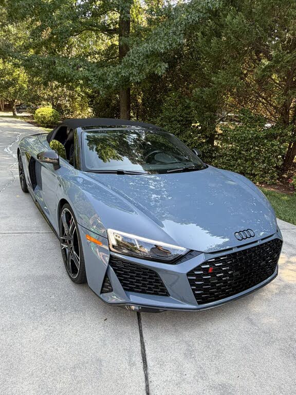 2022 Audi R8 quattro V10 Performance Spyder AWD photo 8 of 24