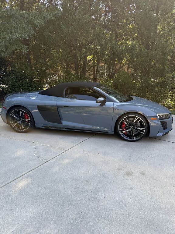 2022 Audi R8 quattro V10 Performance Spyder AWD photo 9 of 24