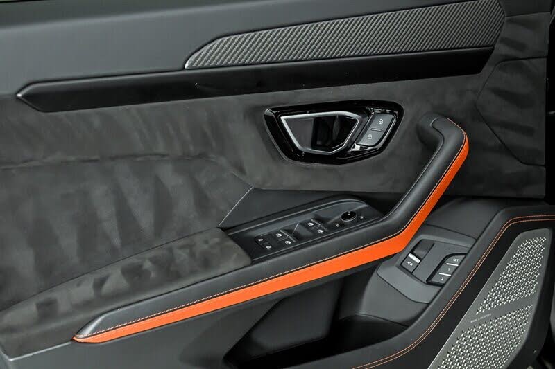 2022 Lamborghini Urus AWD photo 14