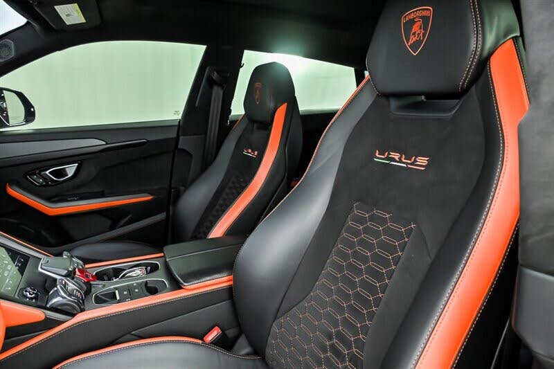 2022 Lamborghini Urus AWD photo 19