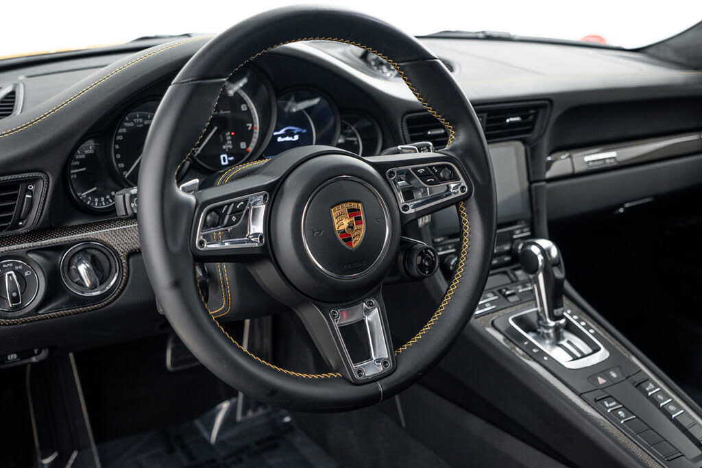 2018 Porsche 911 Turbo S Coupe AWD photo 17 of 24