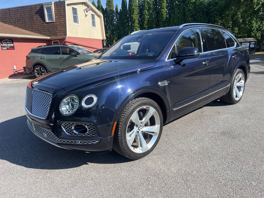 2018 Bentley Bentayga W12 Mulliner AWD photo 2