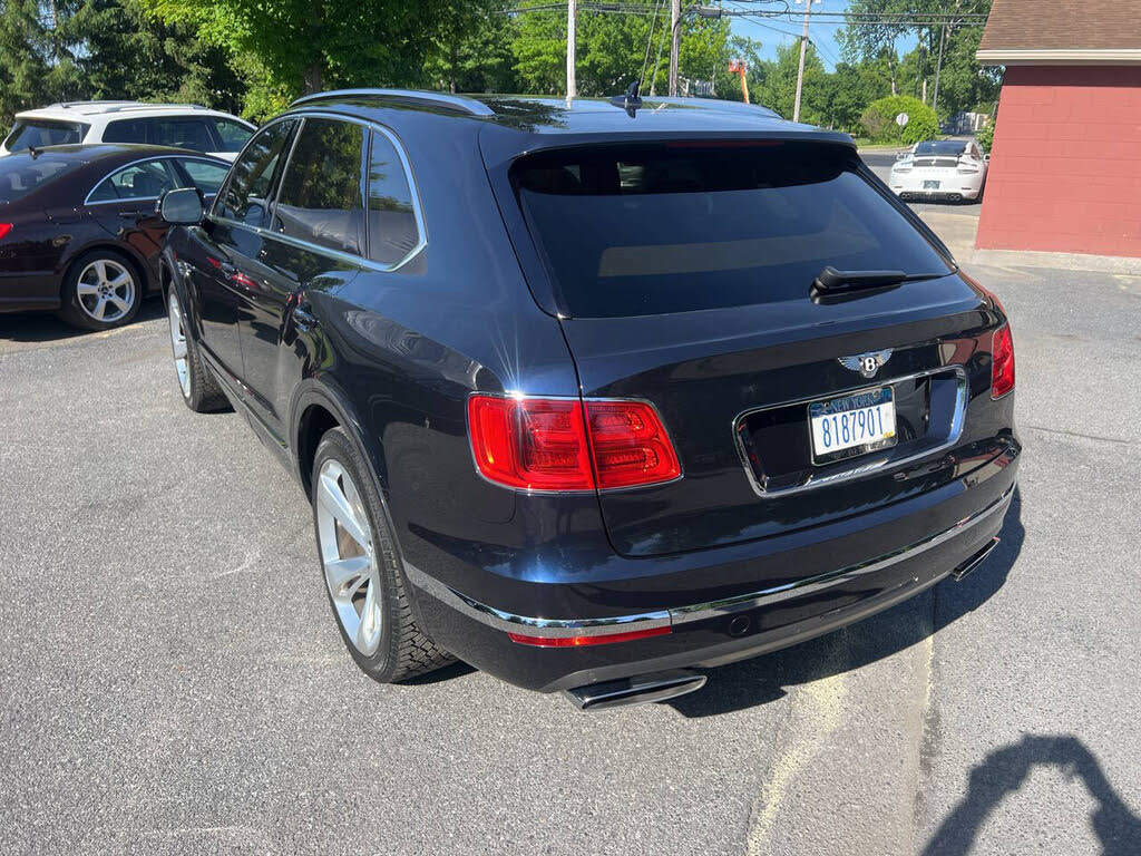 2018 Bentley Bentayga W12 Mulliner AWD photo 13