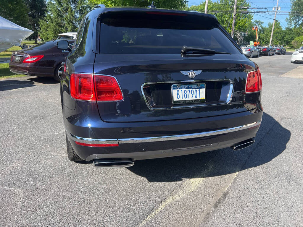 2018 Bentley Bentayga W12 Mulliner AWD photo 14