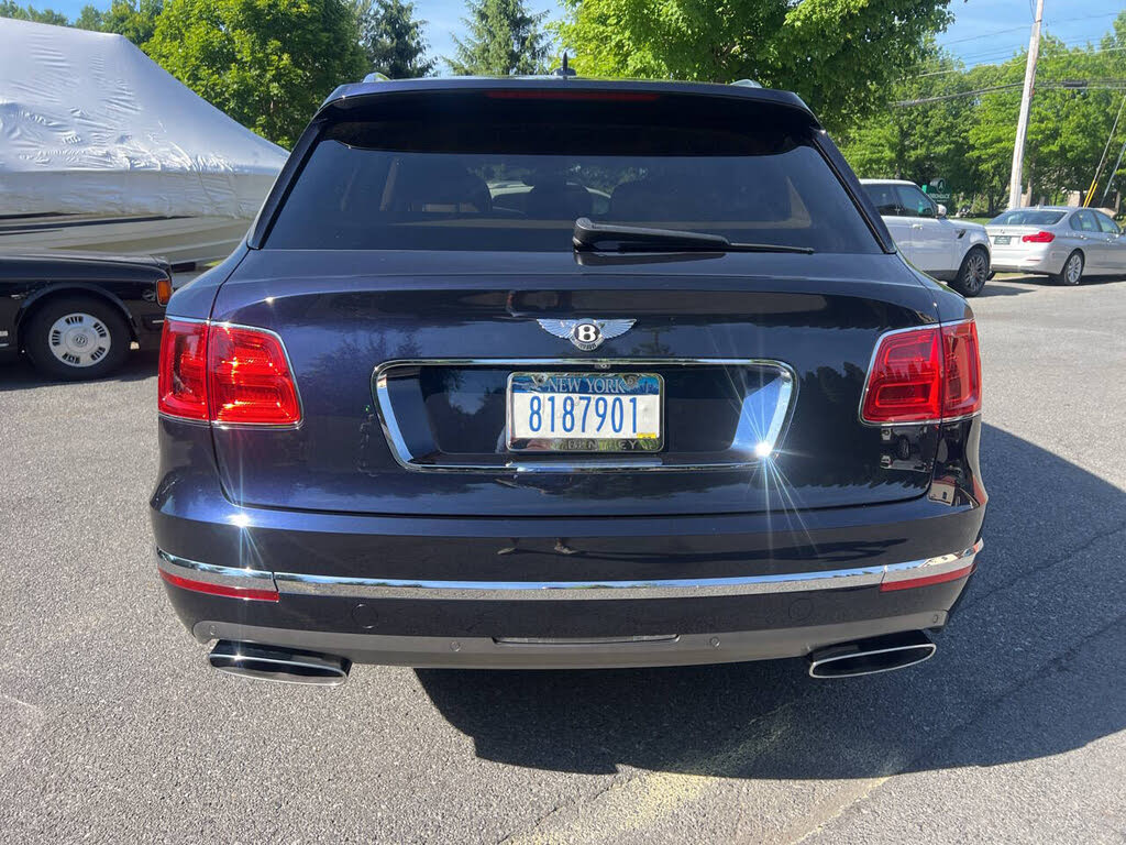 2018 Bentley Bentayga W12 Mulliner AWD photo 16