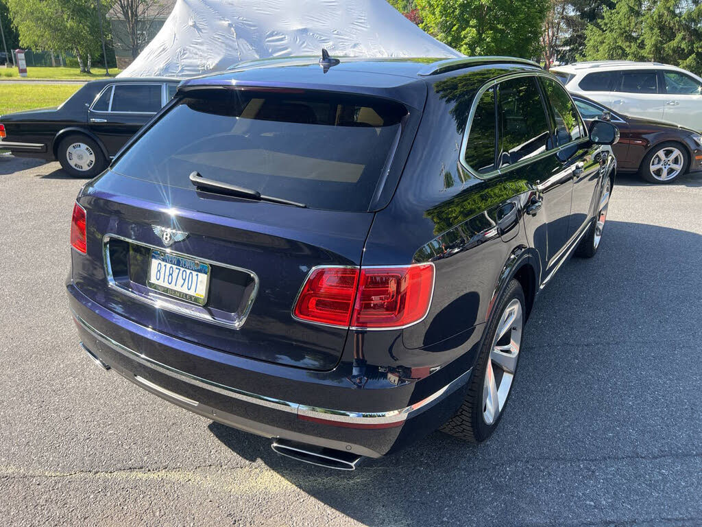 2018 Bentley Bentayga W12 Mulliner AWD photo 19