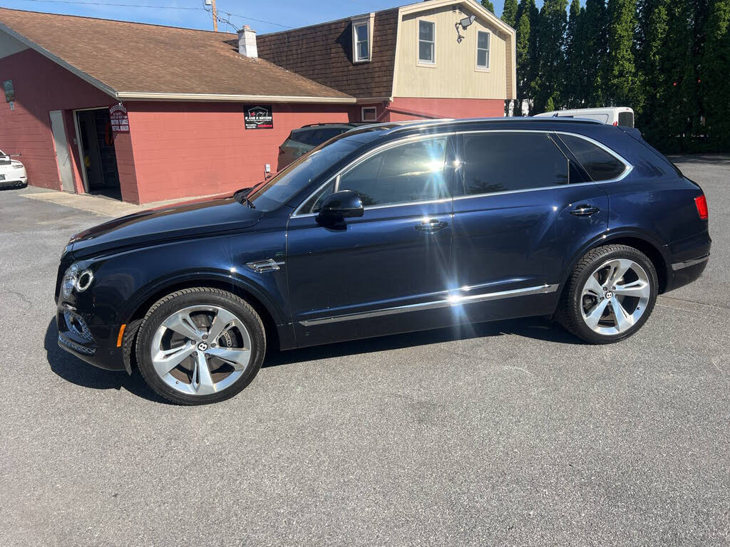 2018 Bentley Bentayga W12 Mulliner AWD photo 5