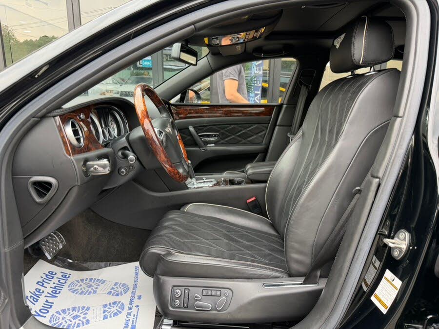 2014 Bentley Flying Spur W12 AWD photo 17