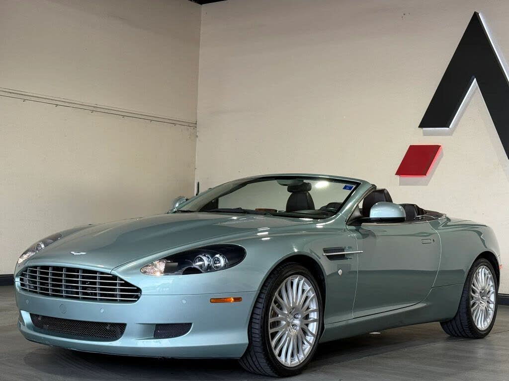 2010 Aston Martin DB9 Volante Convertible RWD photo 2