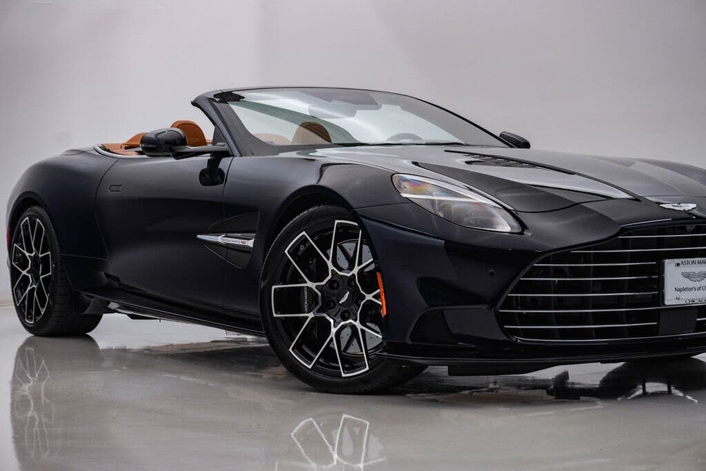 2026 Aston Martin Vanquish Volante RWD photo 2