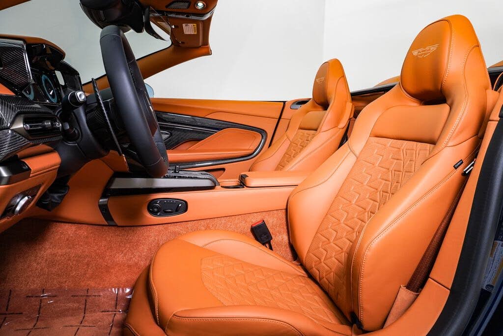 2026 Aston Martin Vanquish Volante RWD photo 23