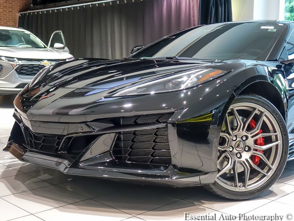 2025 Chevrolet Corvette Z06 3LZ Coupe RWD photo 3